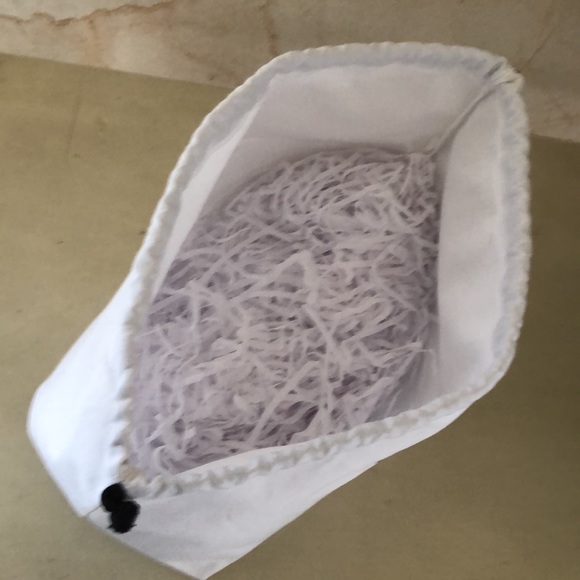 CHANEL white cotton canvas drawstring pouch cosmetic bag storage bag - AUTHENTIC - Picture 7 of 16